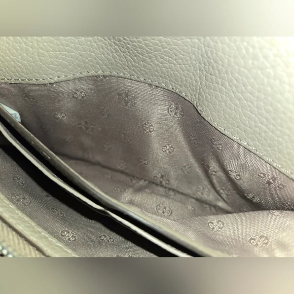 Tory Burch Pebbled Leather Continental Wallet in Light Gray - Picture 9 of 10